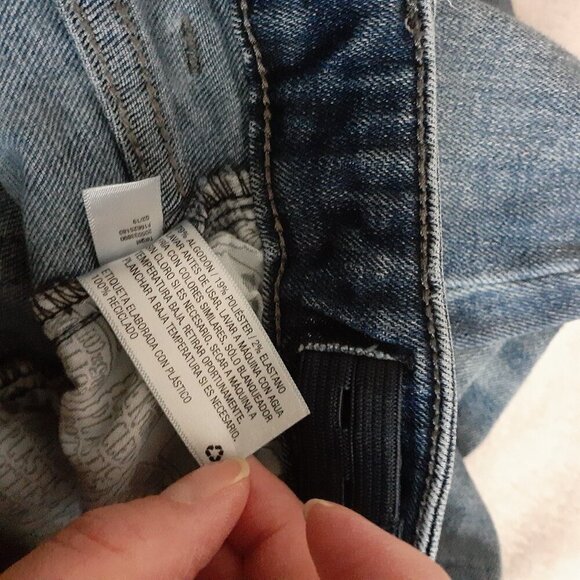 Cat & Jack Girl's Size 10 Medium Wash Ultimate Stretch Skinny Jeans - Picture 7 of 11